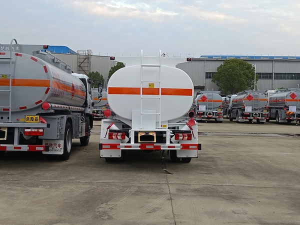 Dongfeng Liuqi mobile fuel truck
