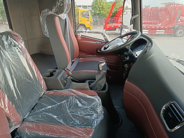 Dongfeng 13 ton excavator flatbed transport truck