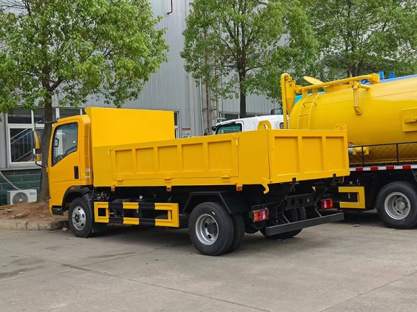 SINOTRUK Howo dump truck