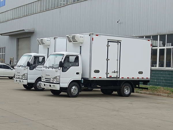 ISUZU 100P Refrigerated Truck