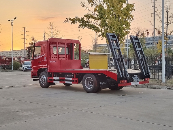 Dongfeng 13 ton excavator flatbed transport truck