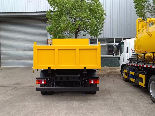 SINOTRUK Howo dump truck