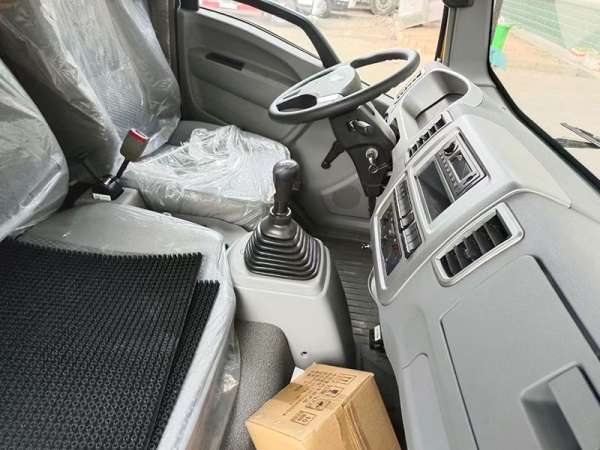 SINOTRUK Howo dump truck