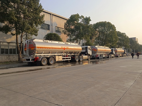 38000L aluminum alloy oil tanker semi-trailer