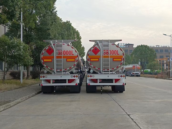 38000L aluminum alloy semi-trailer oil tanker