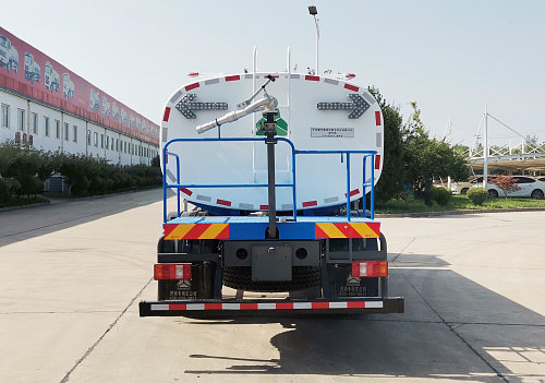 绿叶牌JYJ5187GSSF型洒水车