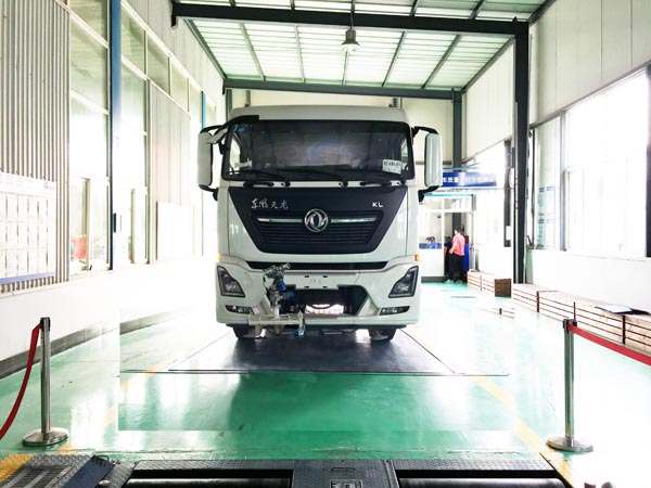 海德牌CHD5252GSSDFE6型洒水车
